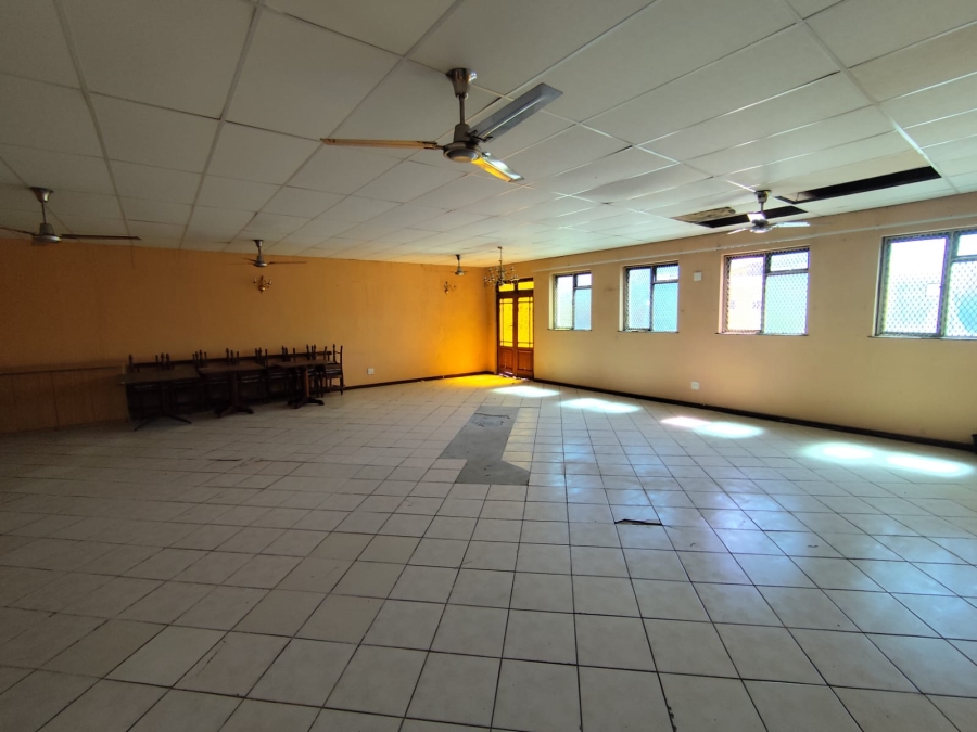50 Bedroom Property for Sale in Lansdowne Western Cape